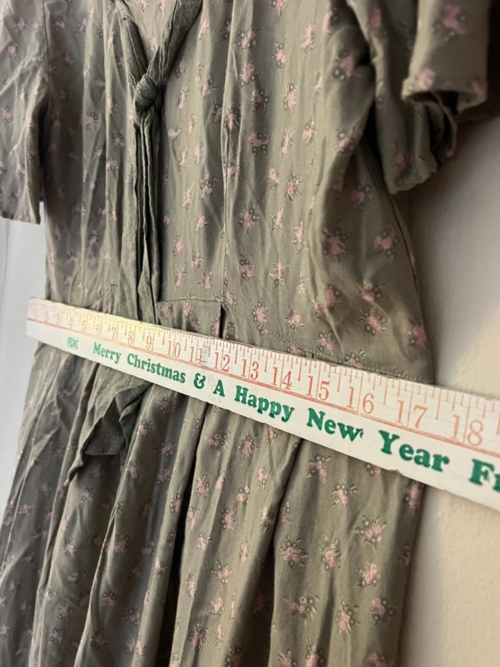 Vintage 90s Sage Green Floral Dress - Picture 5 of 5